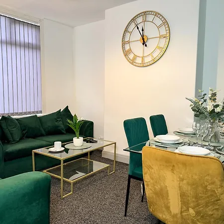 Апартаменты Hambledon House 4br Entire