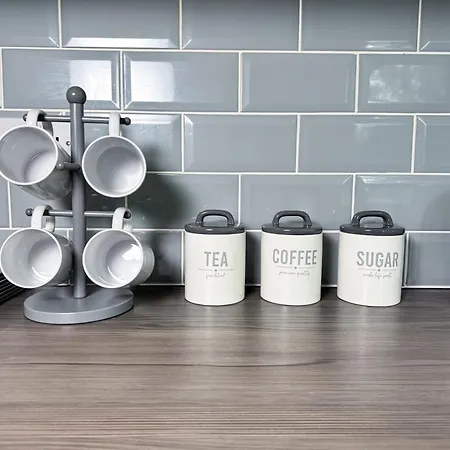 Апартаменты Hambledon House 4br Entire