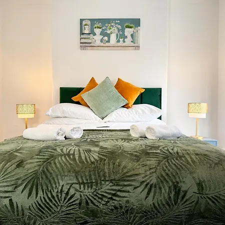 Hambledon House 4br Entire Апартаменты Мидлсбро