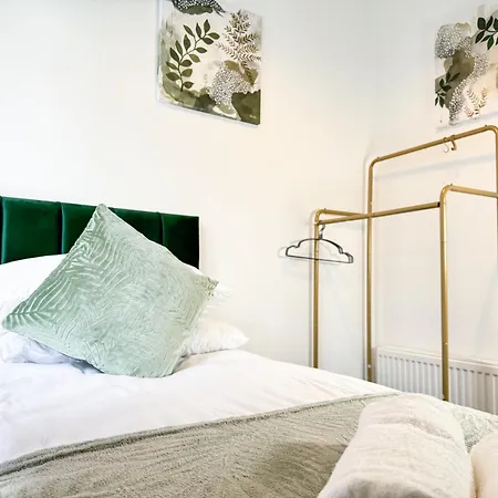 Hambledon House 4br Entire *