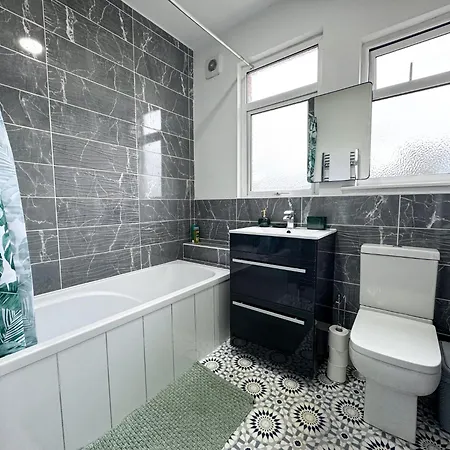 Hambledon House 4br Entire Apartmán *