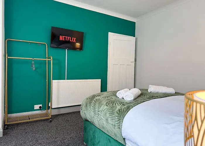 Hambledon House 4br Entire